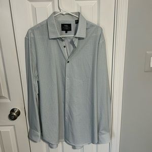 WRK Men’s Dress Shirt - White with Green Pattern - Sz 17